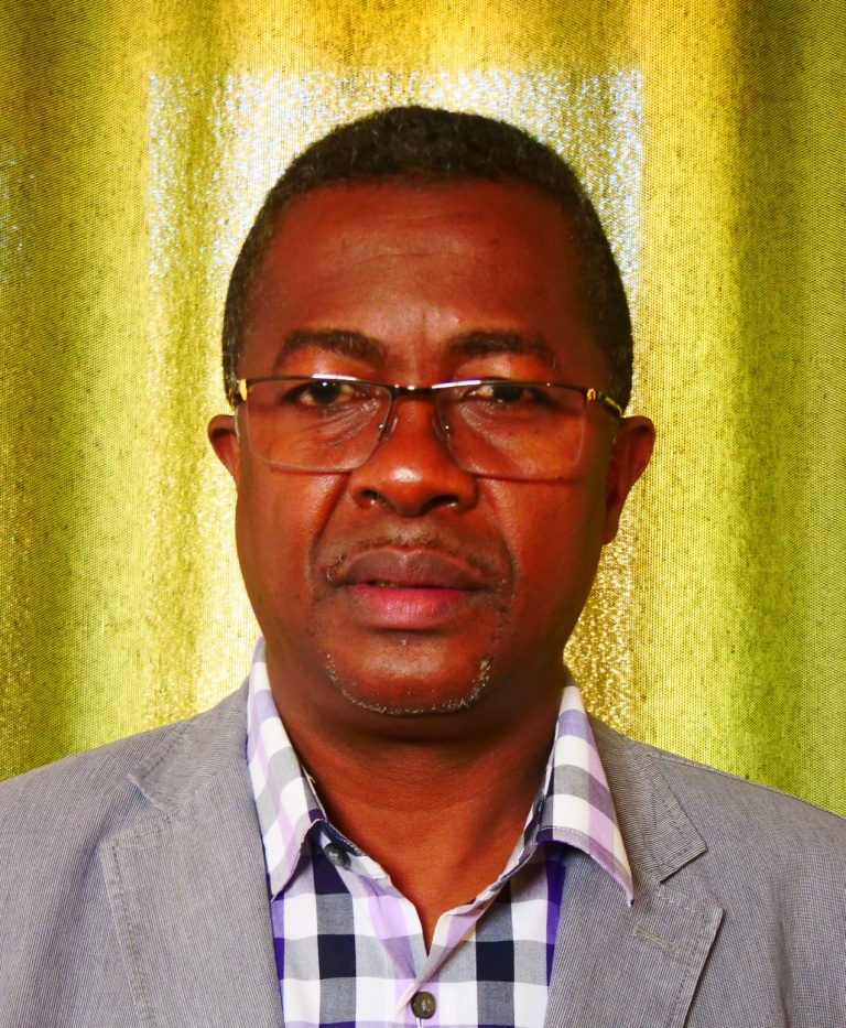 Professeur RAKOTOARISON Jean Jacques (Enseignant-chercheur, Professeur d'Ethique politique-Université de Toamasina)
