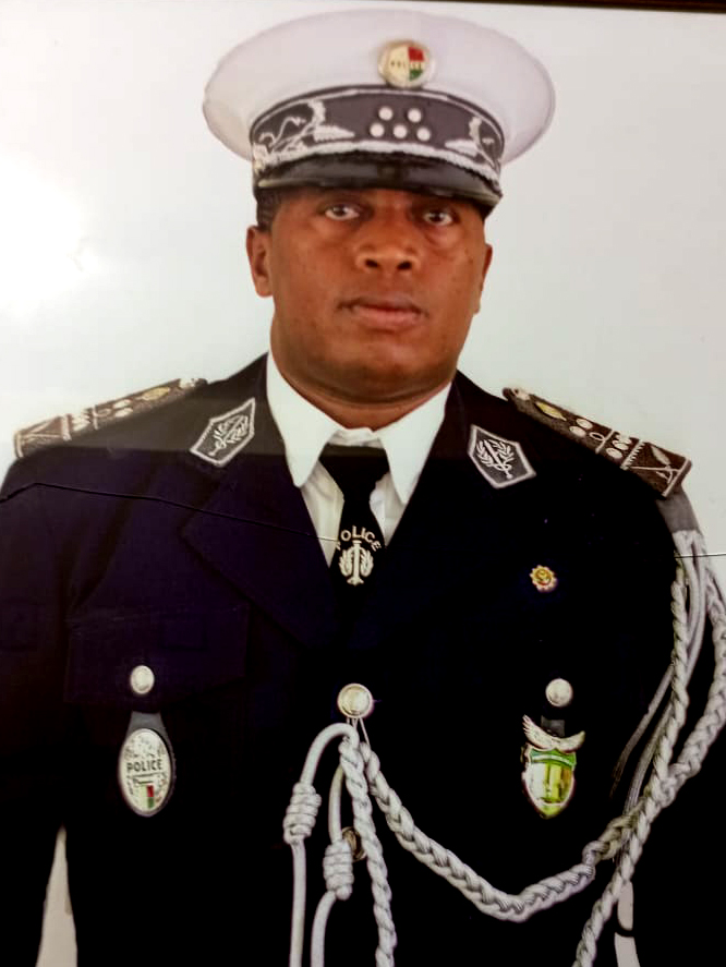 Commissaire Principal de Police, TAFENO ROLY Ezah Vivonys